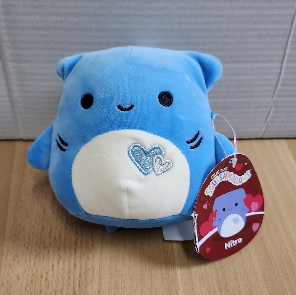 5" Squishmallows Nitro The Shark Valentine's Day NWT Stuffed Animal Plush Toy